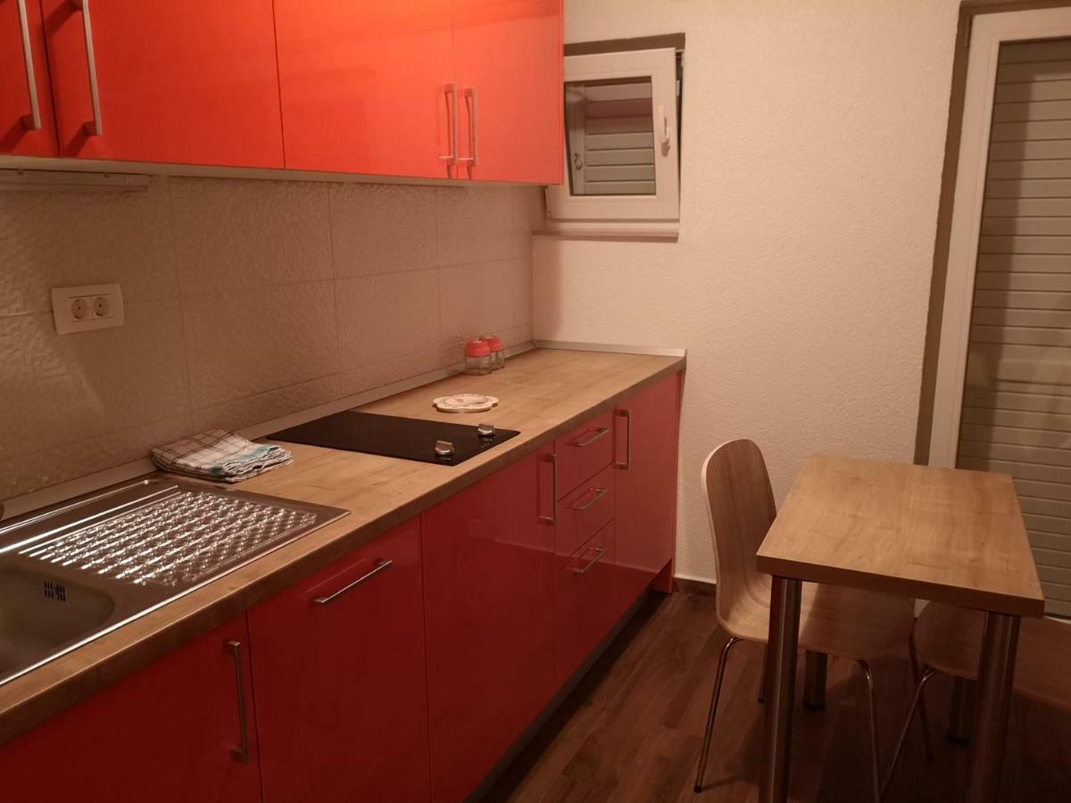 Apartmani Sea Baška Voda Zewnętrze zdjęcie